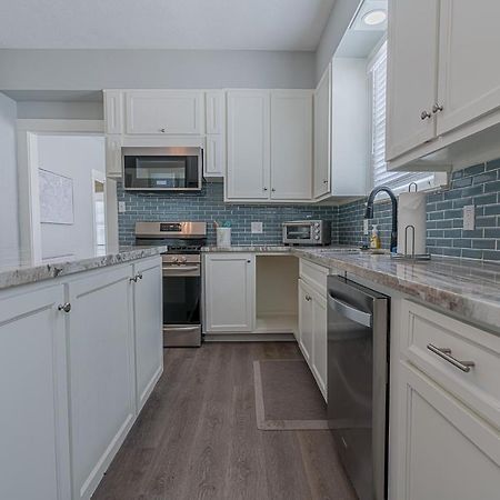 Uptown Cottage Newly Updated Home Near The Strand Galveston Harbor And Utmb מראה חיצוני תמונה
