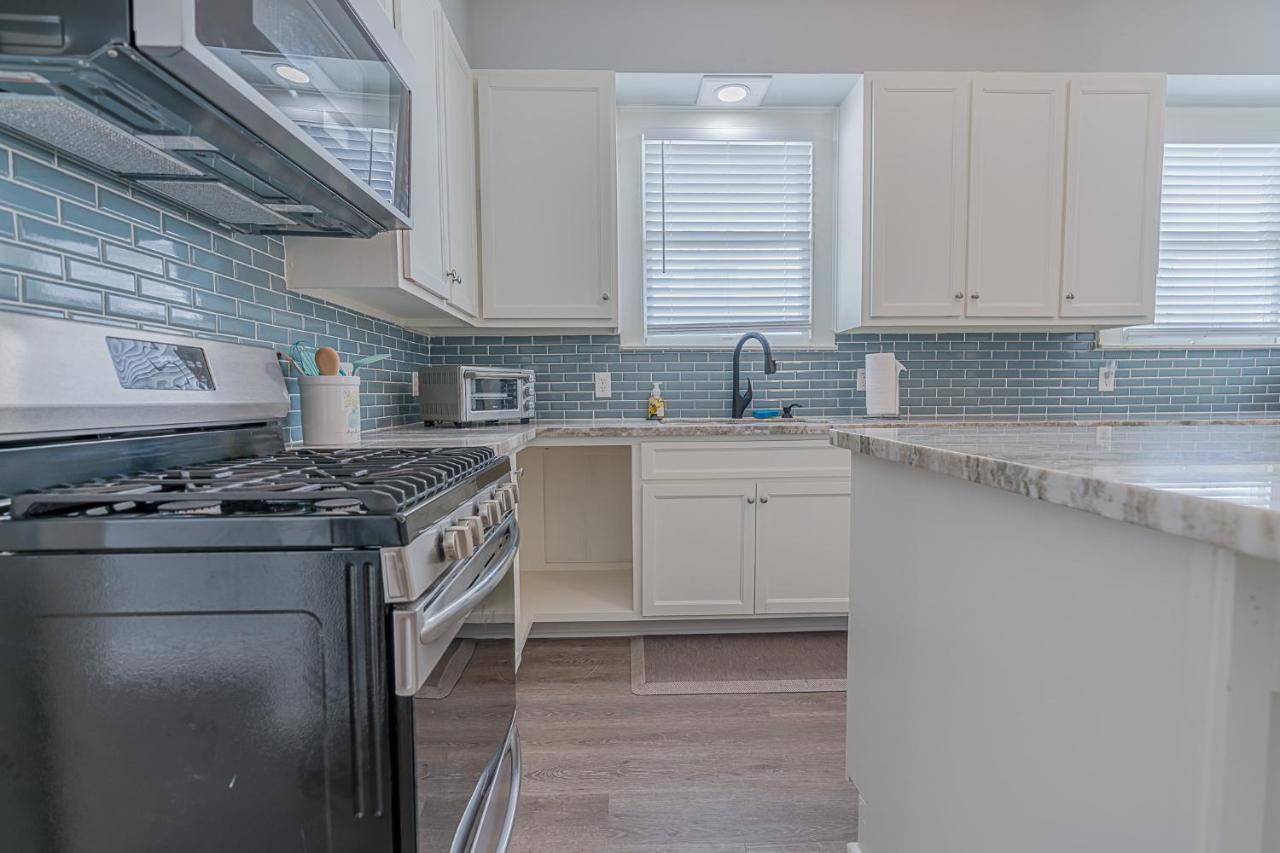 Uptown Cottage Newly Updated Home Near The Strand Galveston Harbor And Utmb מראה חיצוני תמונה