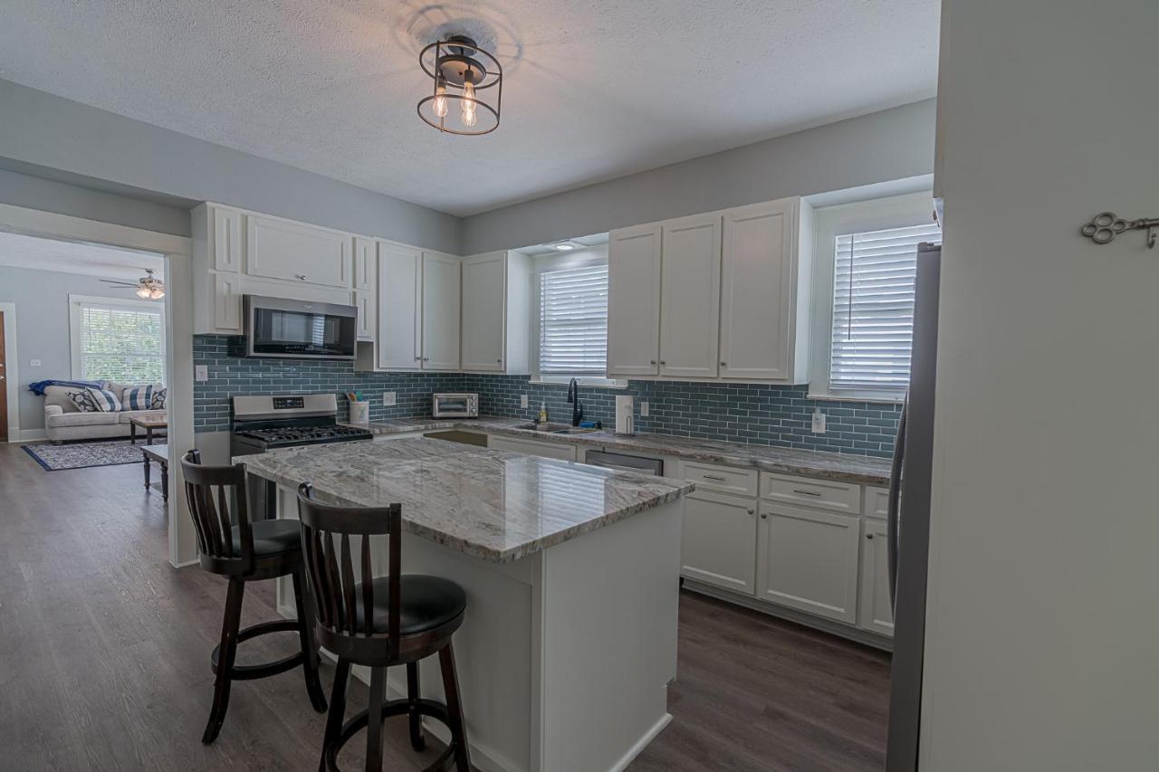 Uptown Cottage Newly Updated Home Near The Strand Galveston Harbor And Utmb מראה חיצוני תמונה