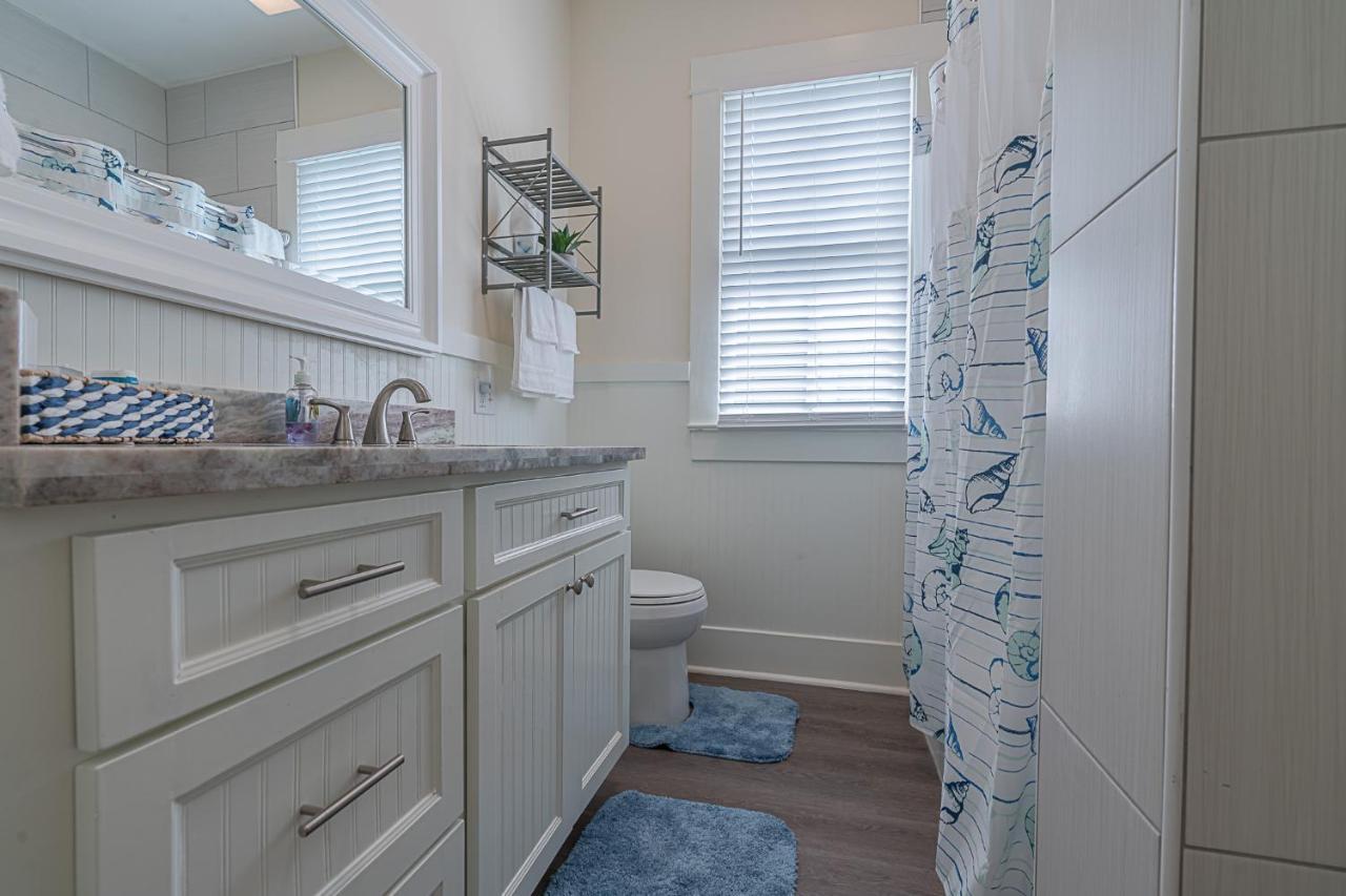 Uptown Cottage Newly Updated Home Near The Strand Galveston Harbor And Utmb מראה חיצוני תמונה