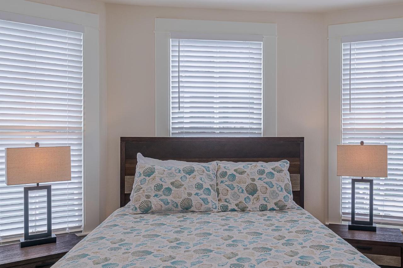 Uptown Cottage Newly Updated Home Near The Strand Galveston Harbor And Utmb מראה חיצוני תמונה